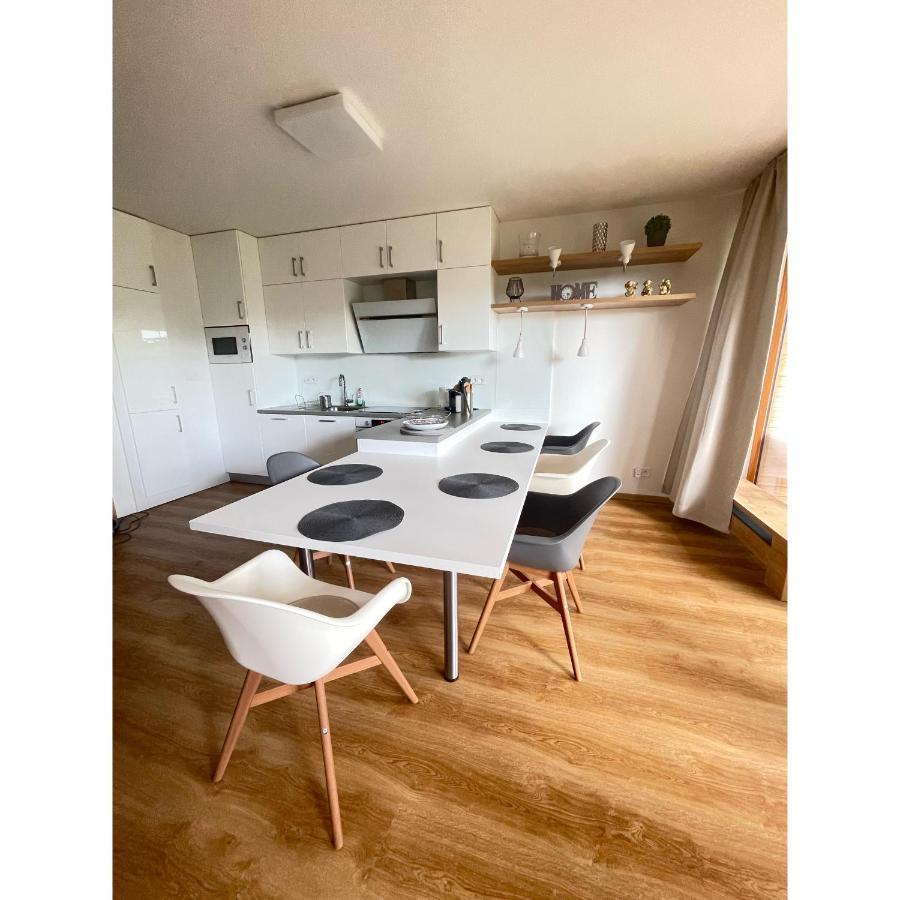 ליפנו נאד וויטאבו Lipno Port Apartment C101 מראה חיצוני תמונה